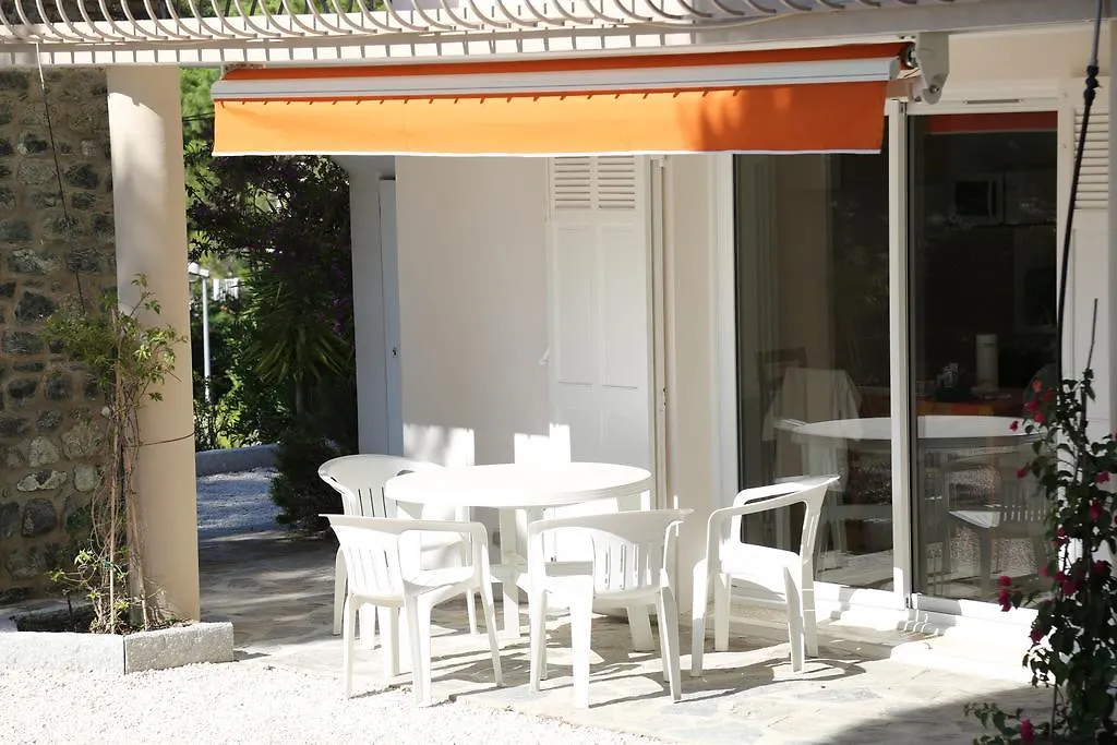 Apartment Ferienwohnung Location Corsica Cavalaire-sur-Mer